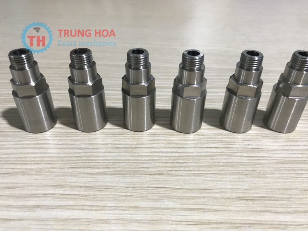 CTY TNHH CƠ KHÍ CHÍNH XÁC VÀ THƯƠNG MẠI TRUNG HÒA