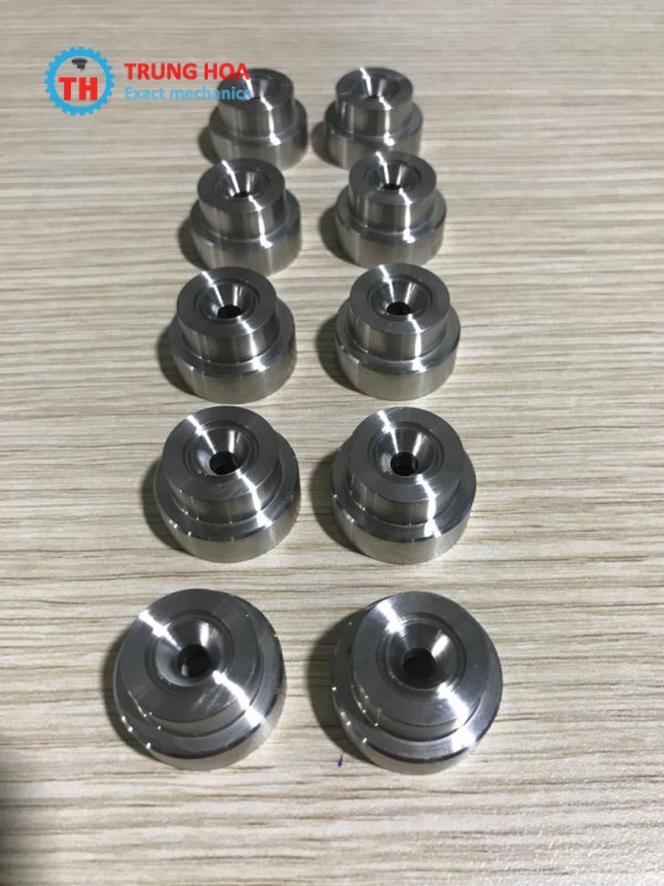 CTY TNHH CƠ KHÍ CHÍNH XÁC VÀ THƯƠNG MẠI TRUNG HÒA