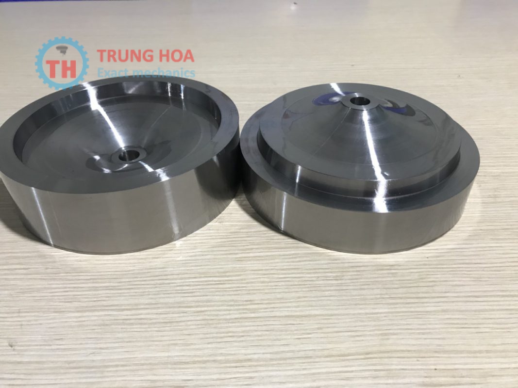 CTY TNHH CƠ KHÍ CHÍNH XÁC VÀ THƯƠNG MẠI TRUNG HÒA